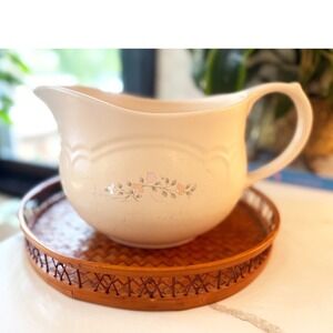 Pfaltzgraff Remembrance Large Batter Mixing Bowl with Handle and Pour Spout
